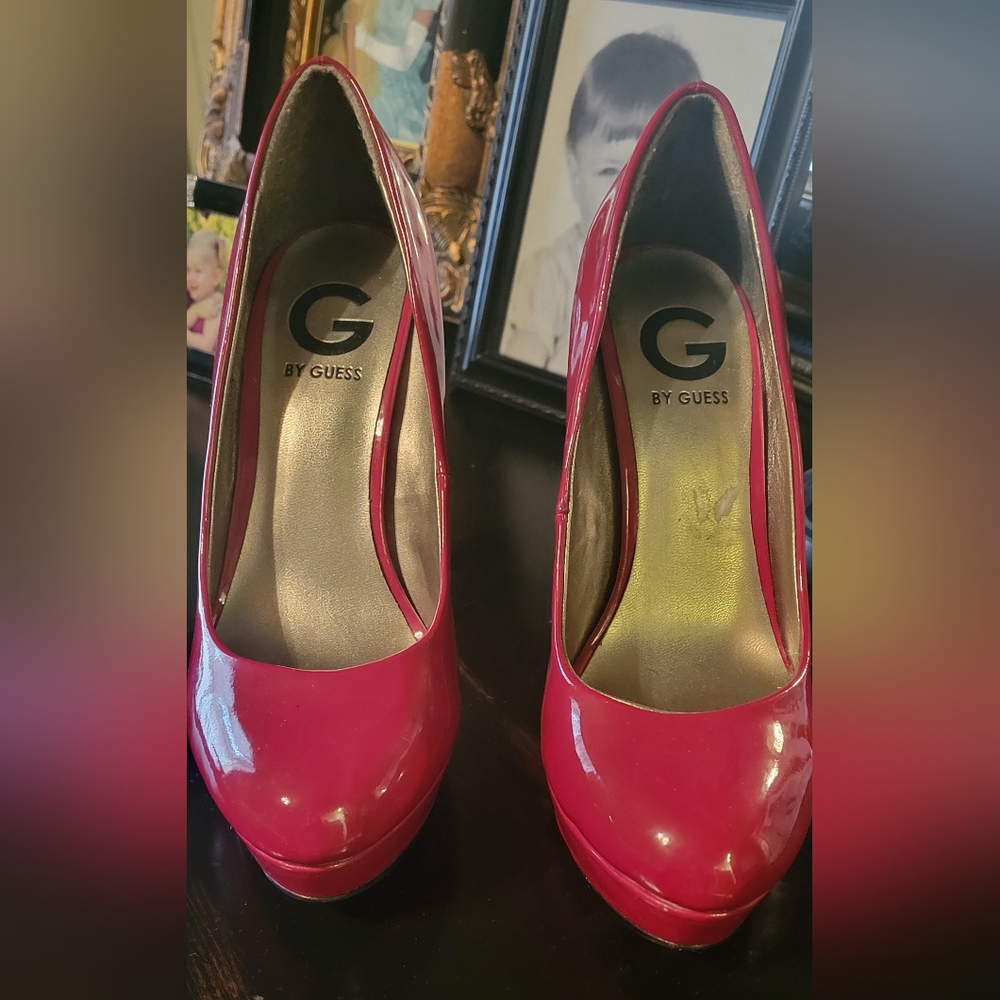 Red high heels Guess